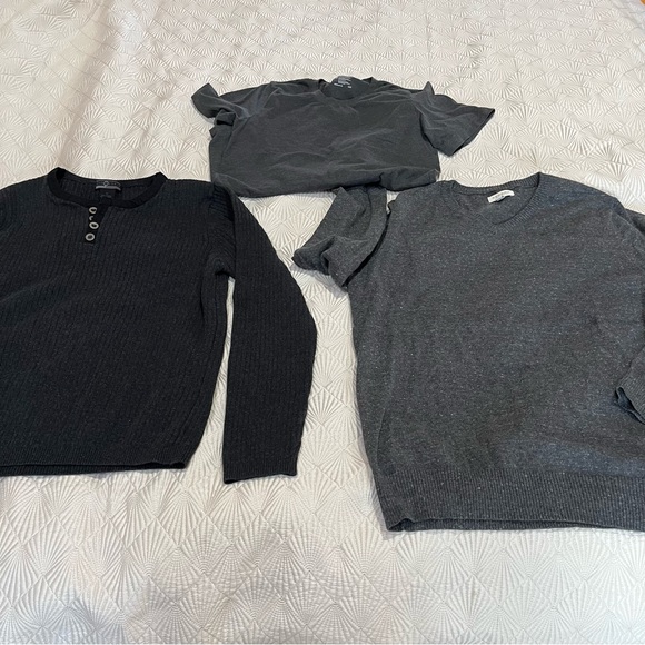 Two gray sweaters - Picture 3 of 11